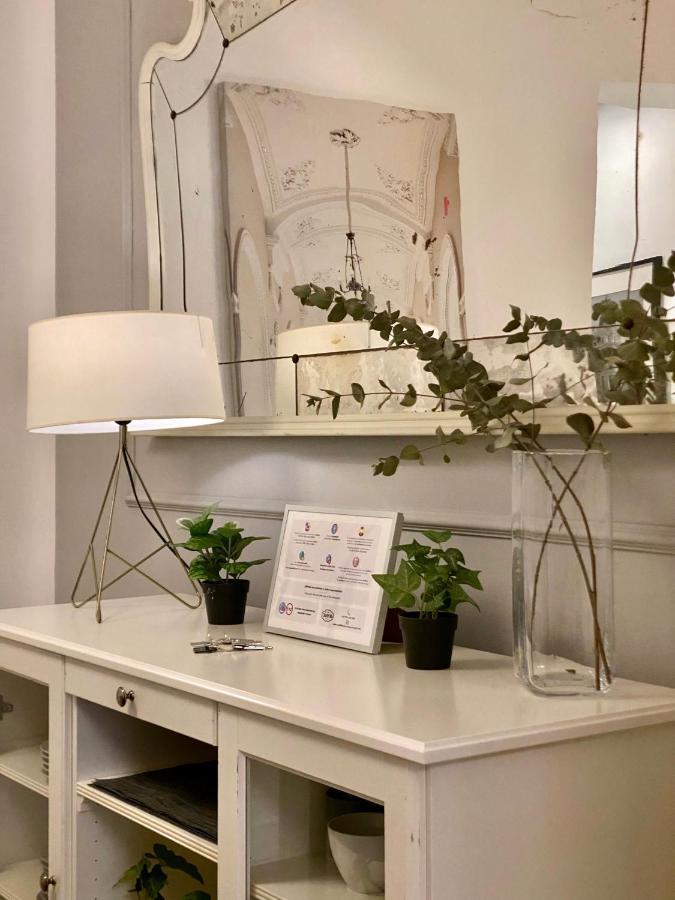 Charming Malasana Gallery Madrid - Estancias Temporales 외부 사진